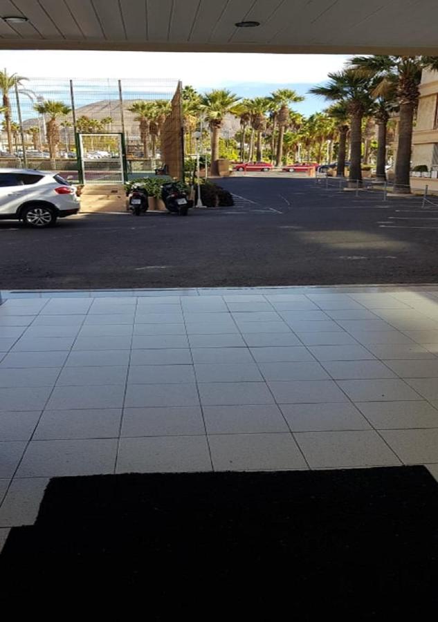 BuEnA ViBrA Tenerife Sur Playa de las Américas Exterior foto